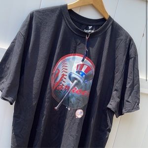 NWT Men’s Fanatics - Black Nee York Yankee Tee - 2XL
